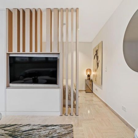 Modern Studio With King Bed, Walk To Attractions Luxembourg Eksteriør bilde