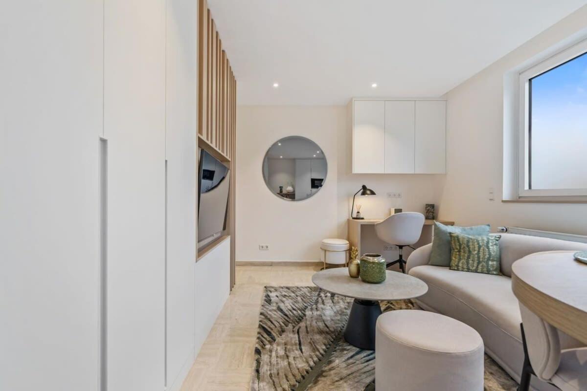 Modern Studio With King Bed, Walk To Attractions Luxembourg Eksteriør bilde