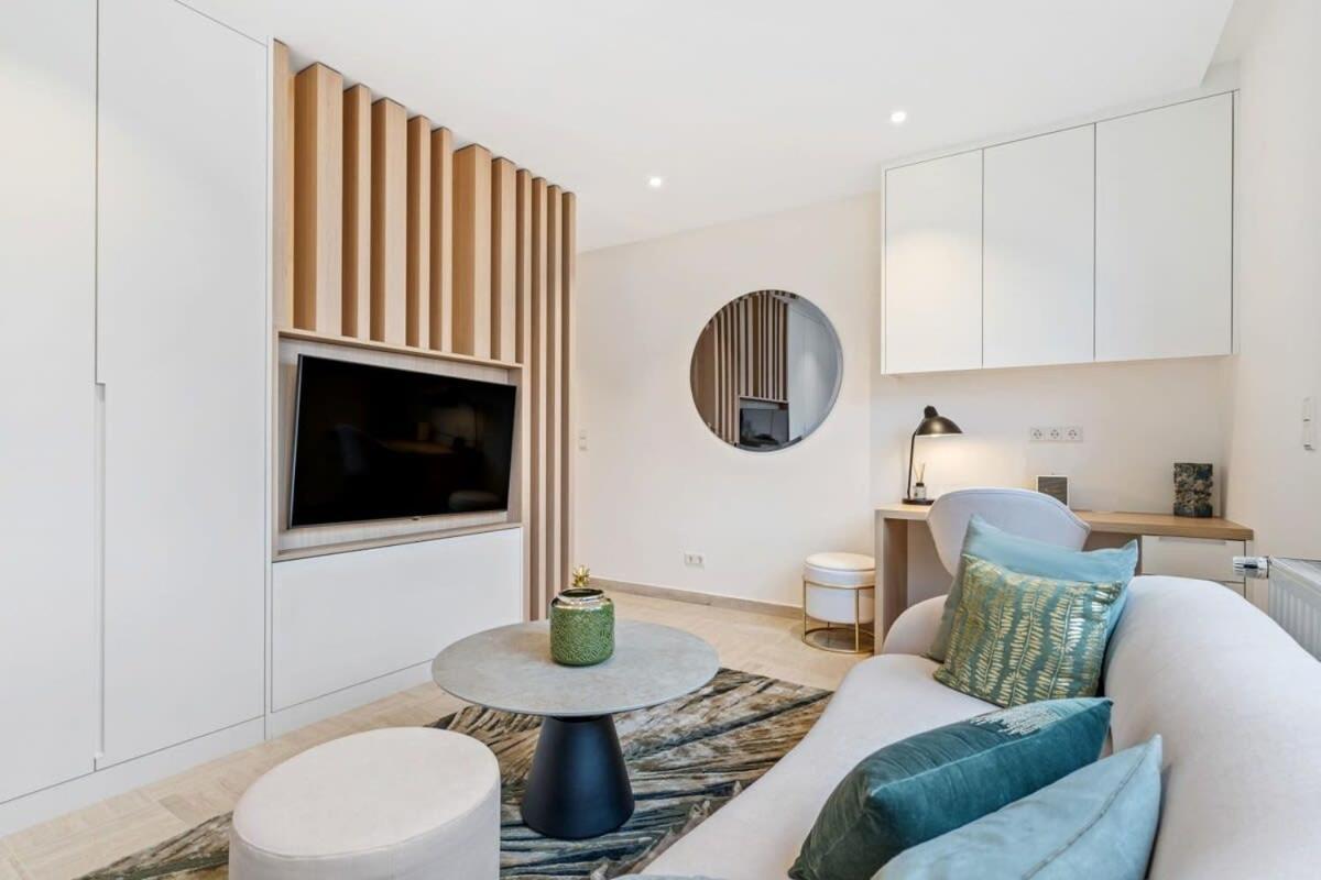 Modern Studio With King Bed, Walk To Attractions Luxembourg Eksteriør bilde
